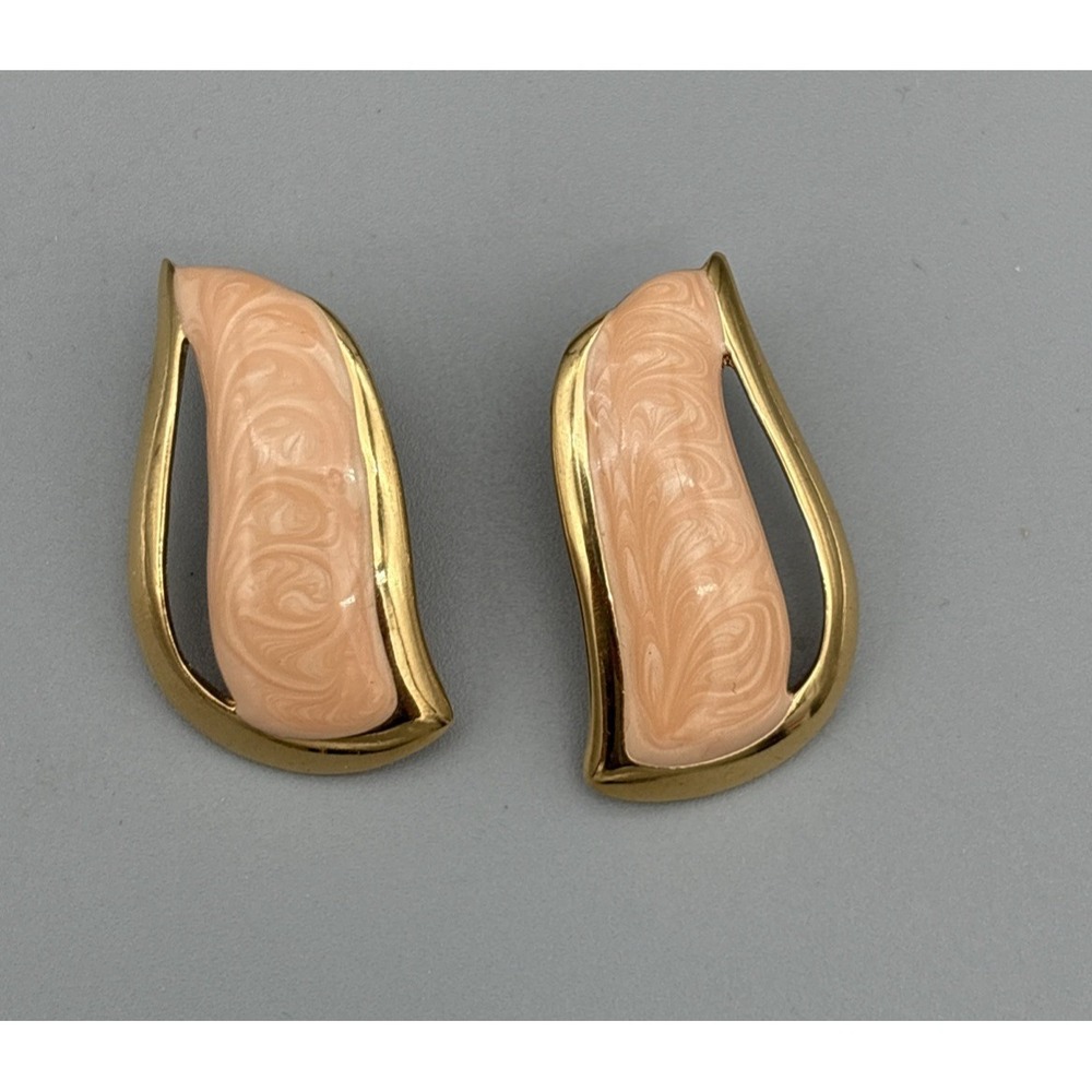 VTG Napier Peach Colored Earrings Gold Tone 1.5" Enamel Beautiful Elegant‎ Gift